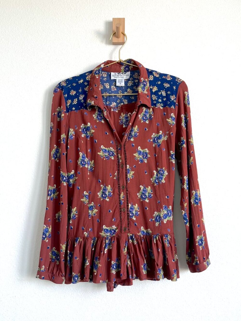 Western Boho Floral Blouse with Back Tie & Ruffle Hem - Size M